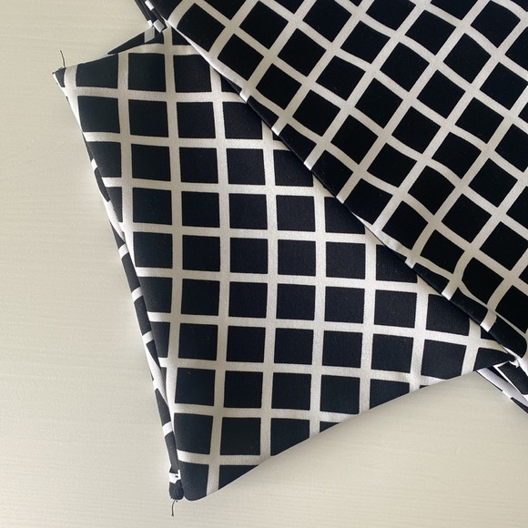 A’gaci black and white crop top - Picture 3 of 5